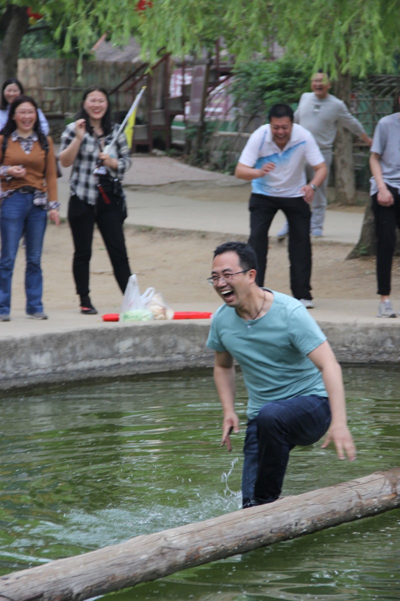 a4、體驗水上平衡木.jpg