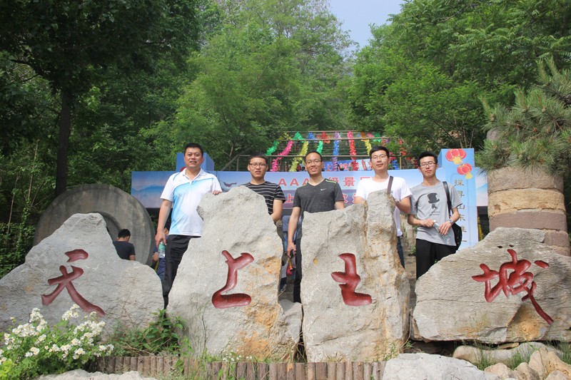 a6、生物質團隊在天上王城.jpg